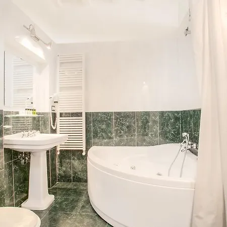 Bretagna Hotel Ξενοδοχείο