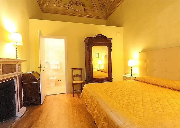 מלון Bretagna Hotel פירנצה