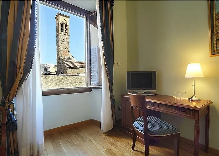 מלון Bretagna Hotel 3*