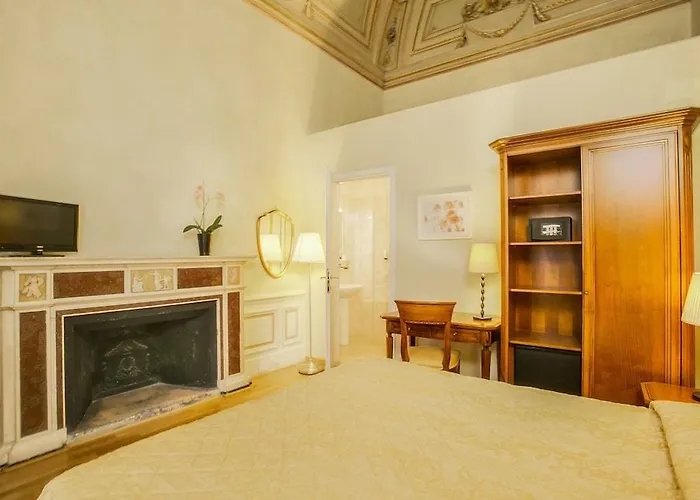 Bretagna Hotel מלון פירנצה