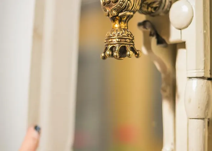 מלון Bretagna Hotel 3*