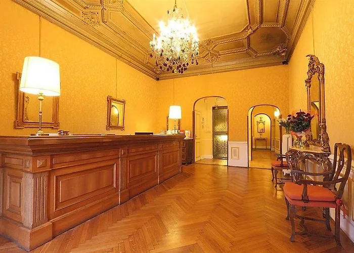 Bretagna Hotel מלון פירנצה