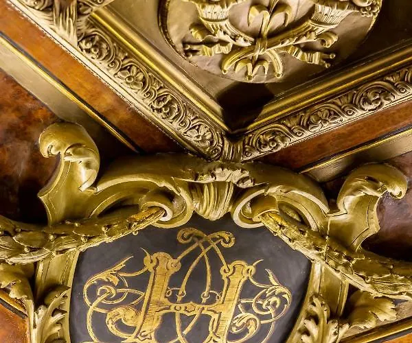 Bretagna Hotel מלון