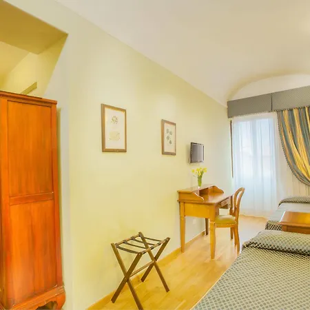 Bretagna Hotel Ξενοδοχείο 3*