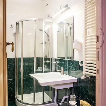 Bretagna Hotel 3* Florencie